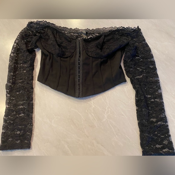 REVAMPED Corsette Cropped Top - Picture 2 of 3